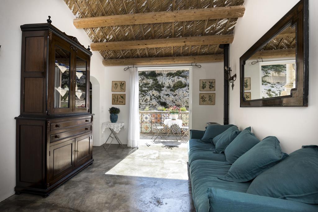 Sanbartolomeo Casa & Putia Bed & Breakfast Scicli Exterior foto